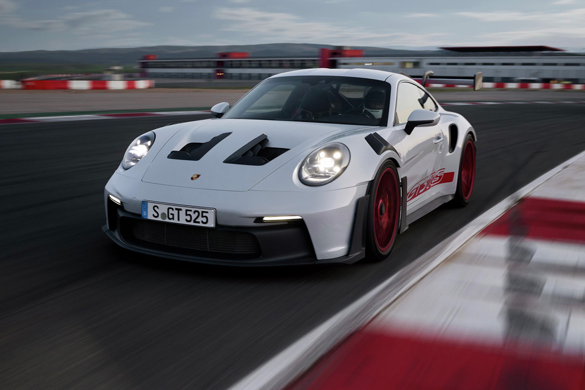 New Porsche 911 ST: first look at GT3-derived lightweight special