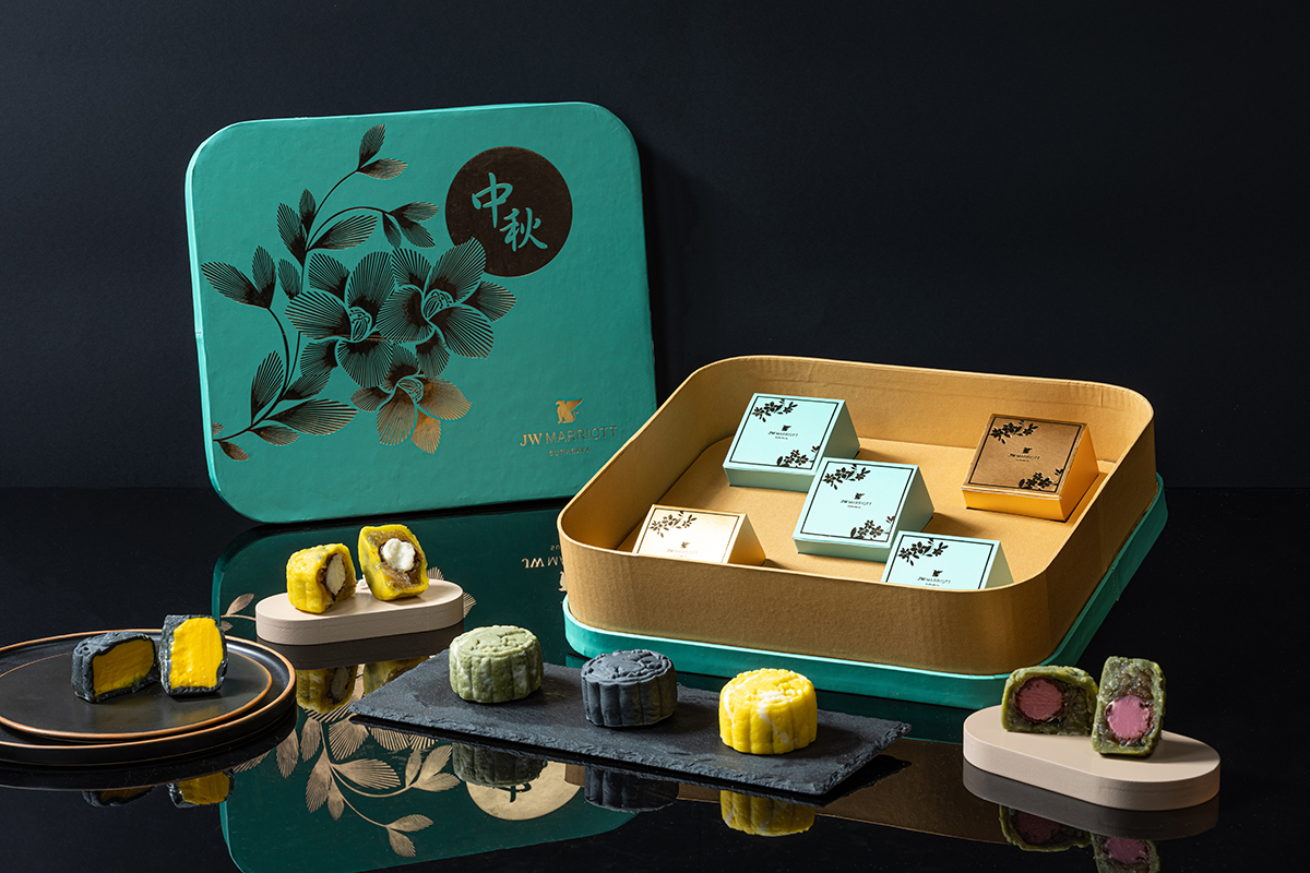 best-luxury-mooncake-gift-boxes-mid-autumn-festival-2020
