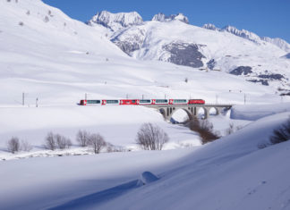 Panoramic Leisure Through The Alpines with The Glacier Express