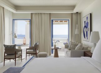 Four Seasons Hotel Mykonos Sets Sails Above the Aegean