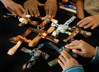 Novus Jiva Anyer Champions Sustainable Art through Selingkung