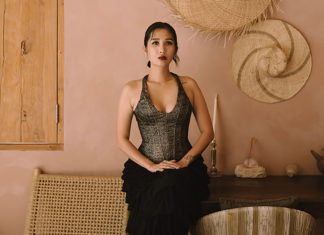 Megan Novelia – The Simple, Natural Touches